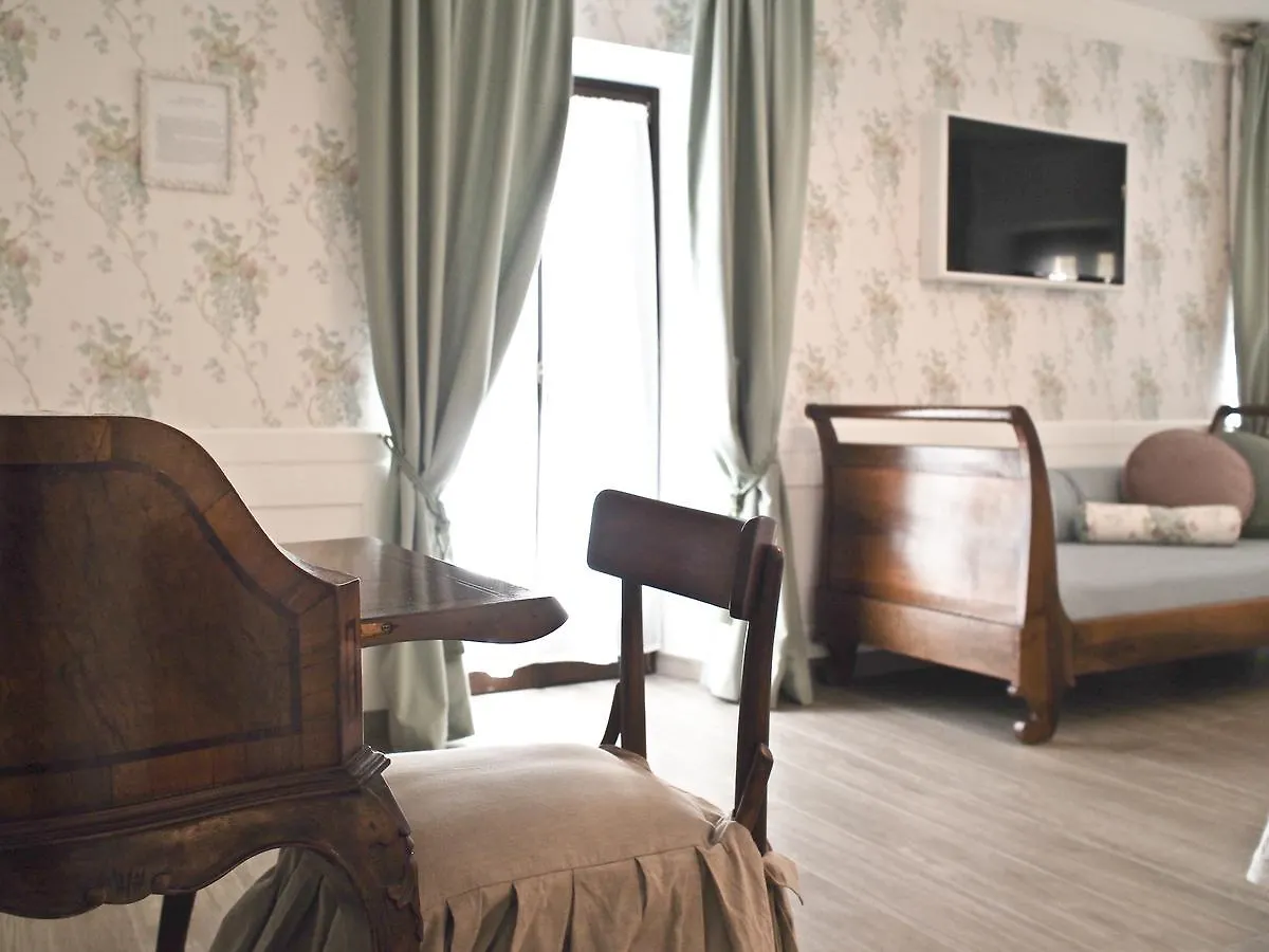 Hotel Le Sei Dame Bardi
