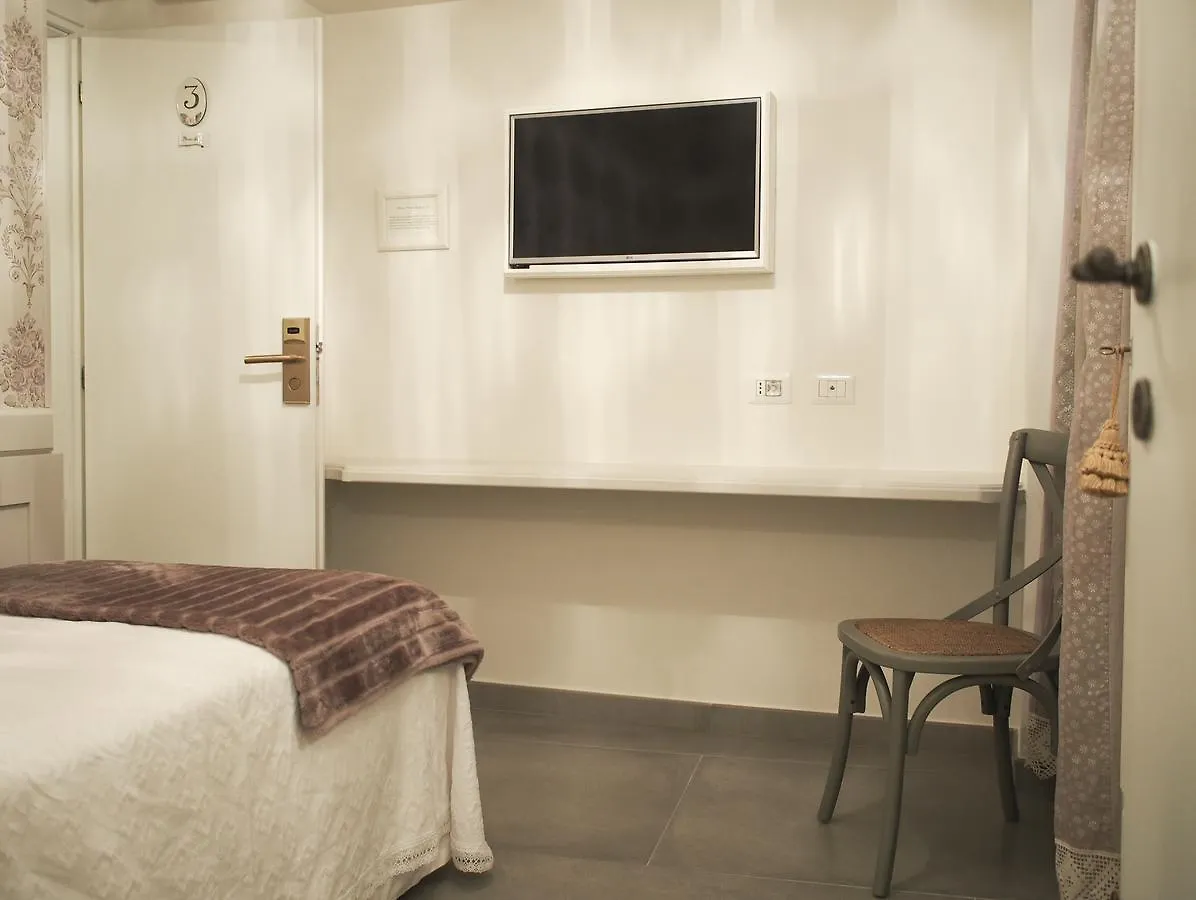 Hotel Le Sei Dame Bardi