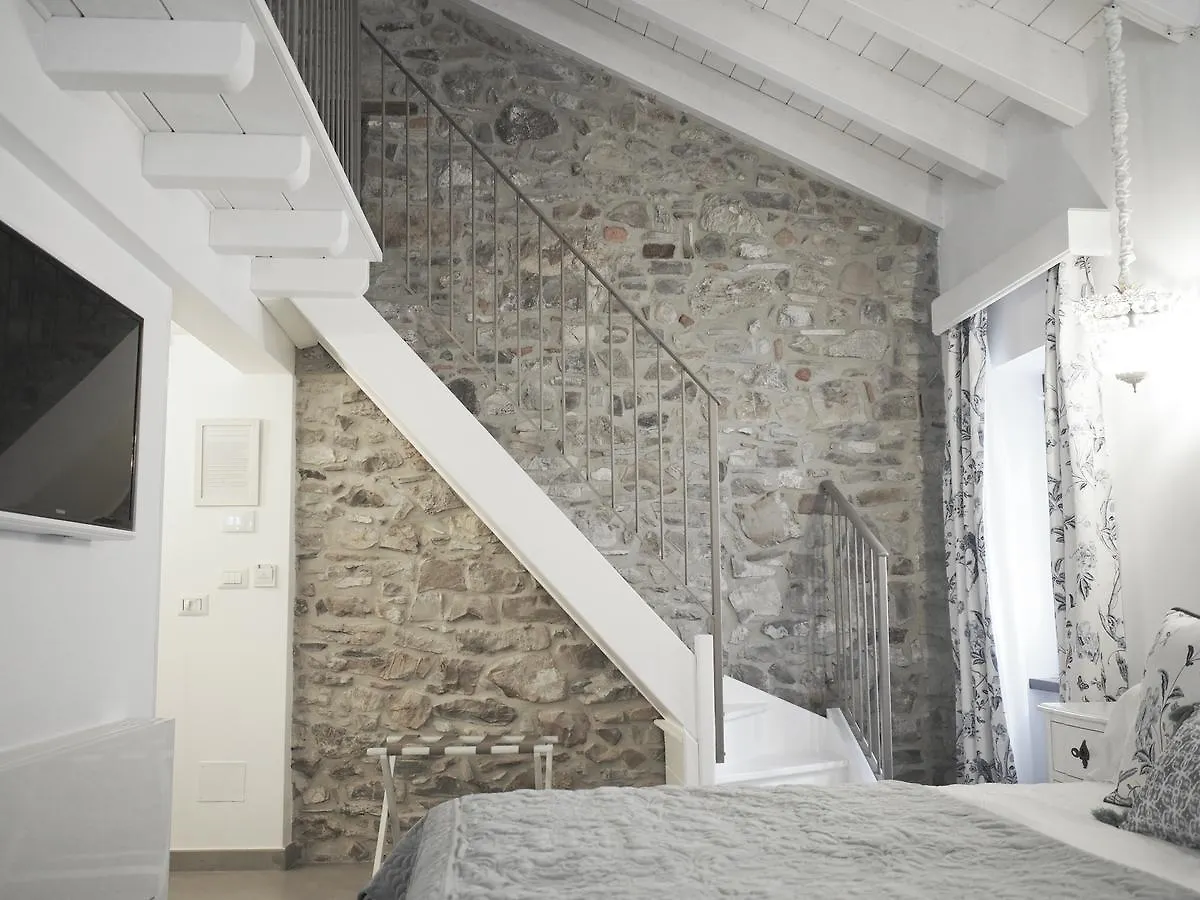 Hotel Le Sei Dame Bardi Italien