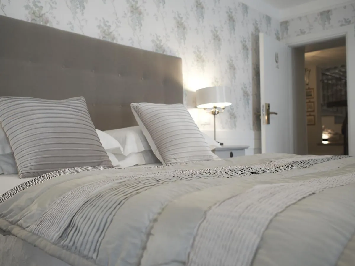 Hotel Le Sei Dame Bardi Italien